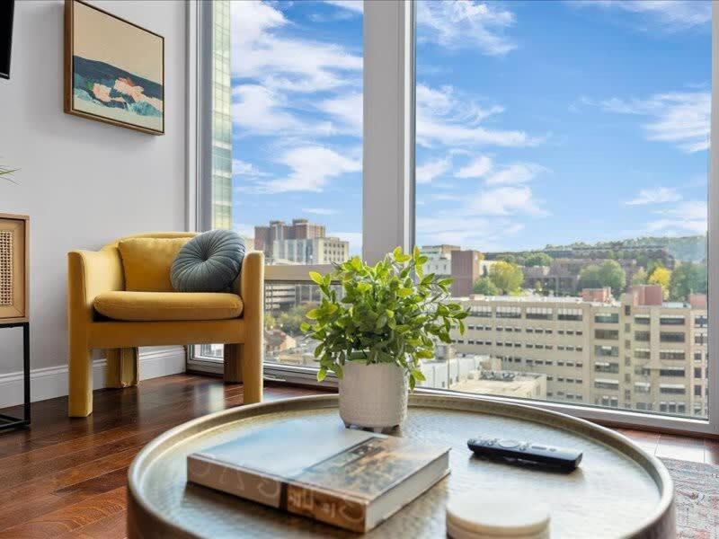 Cozysuites Roomy 1Br, Ppg Paints Arena, Pitts Питтсбург Экстерьер фото